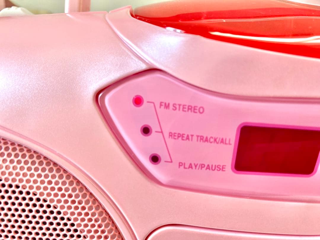 Hello Kitty ポータブルCD/ステレオラジカセ – 動作良好・美品！