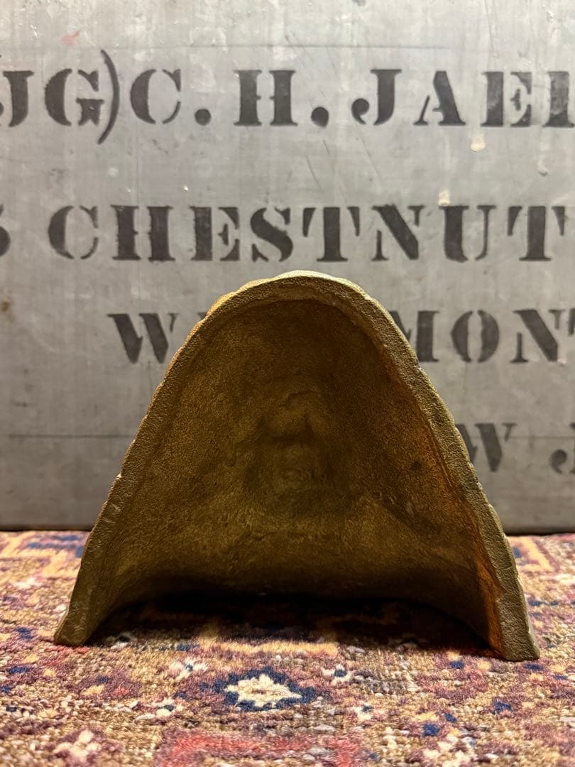 Indian Bookend／single