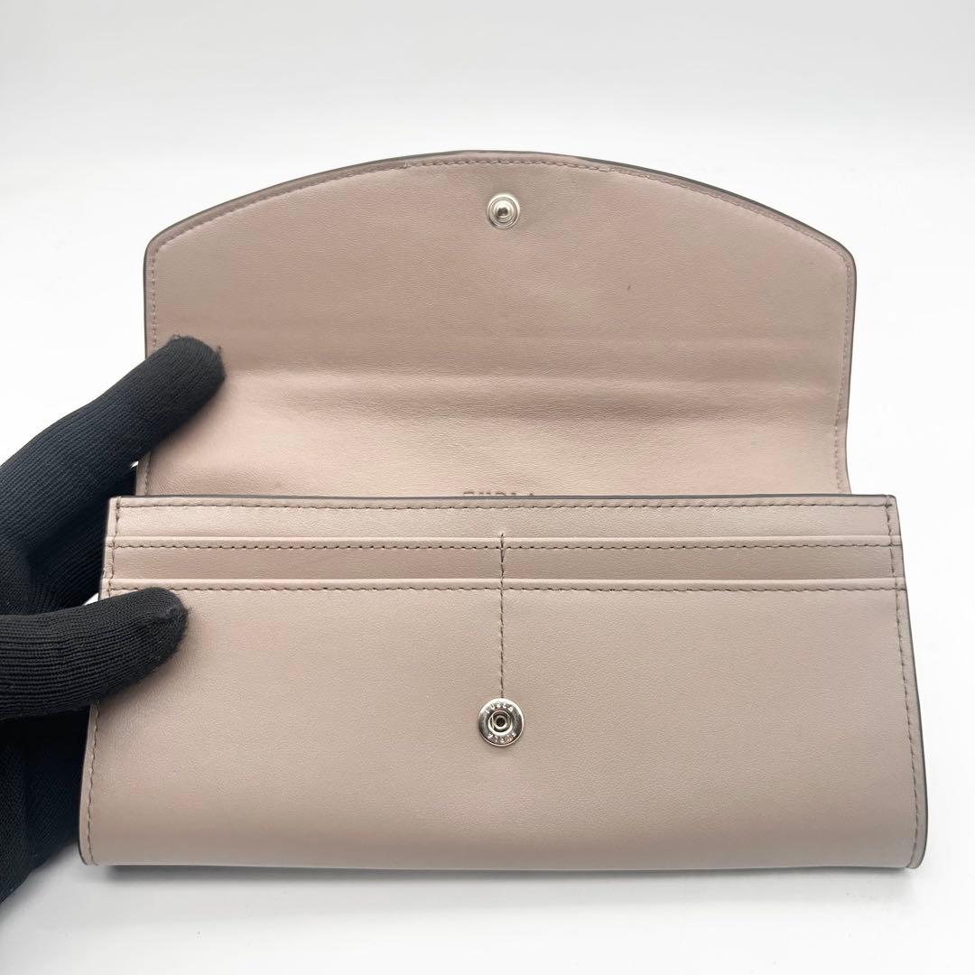 未使用級　FURLA　フルラ　長財布　レザー　アーチロゴ　ソフィア