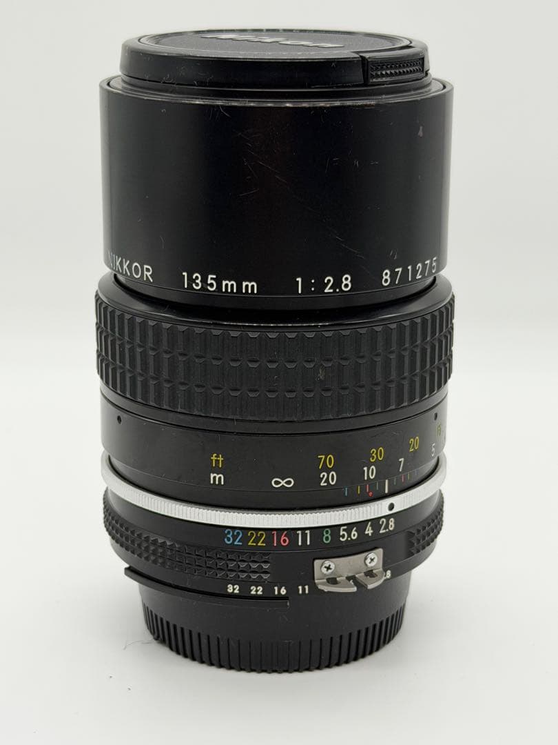 Nikkor 135mm f/2.8 レンズ