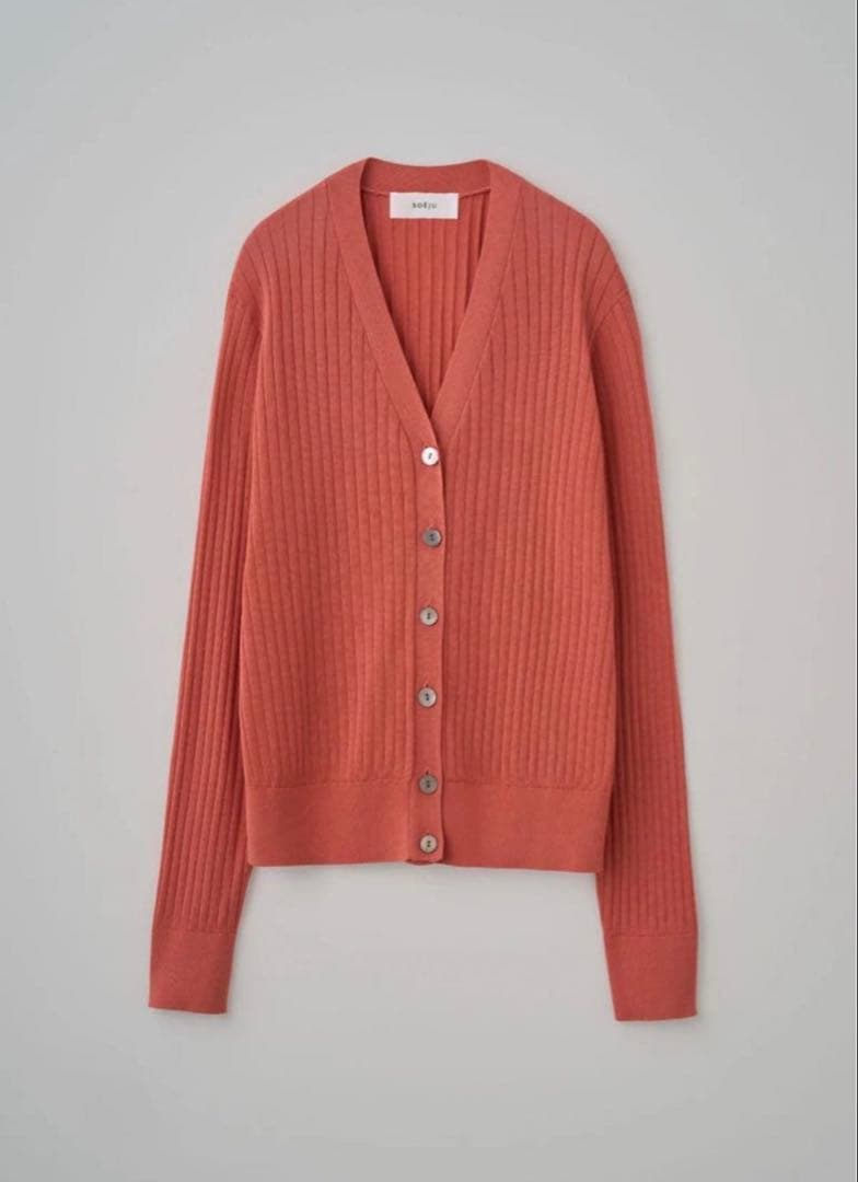 【未着用】Soeju シルクワイドリブVネックカーディガン