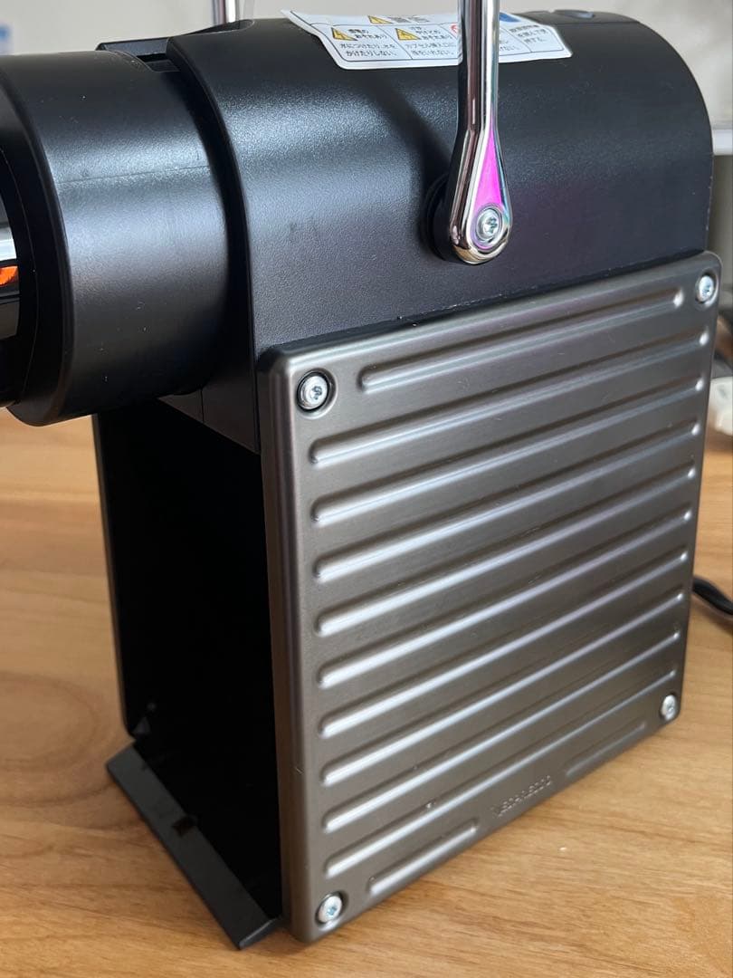 Nespresso コーヒーメーカー C61 TI 2021年製