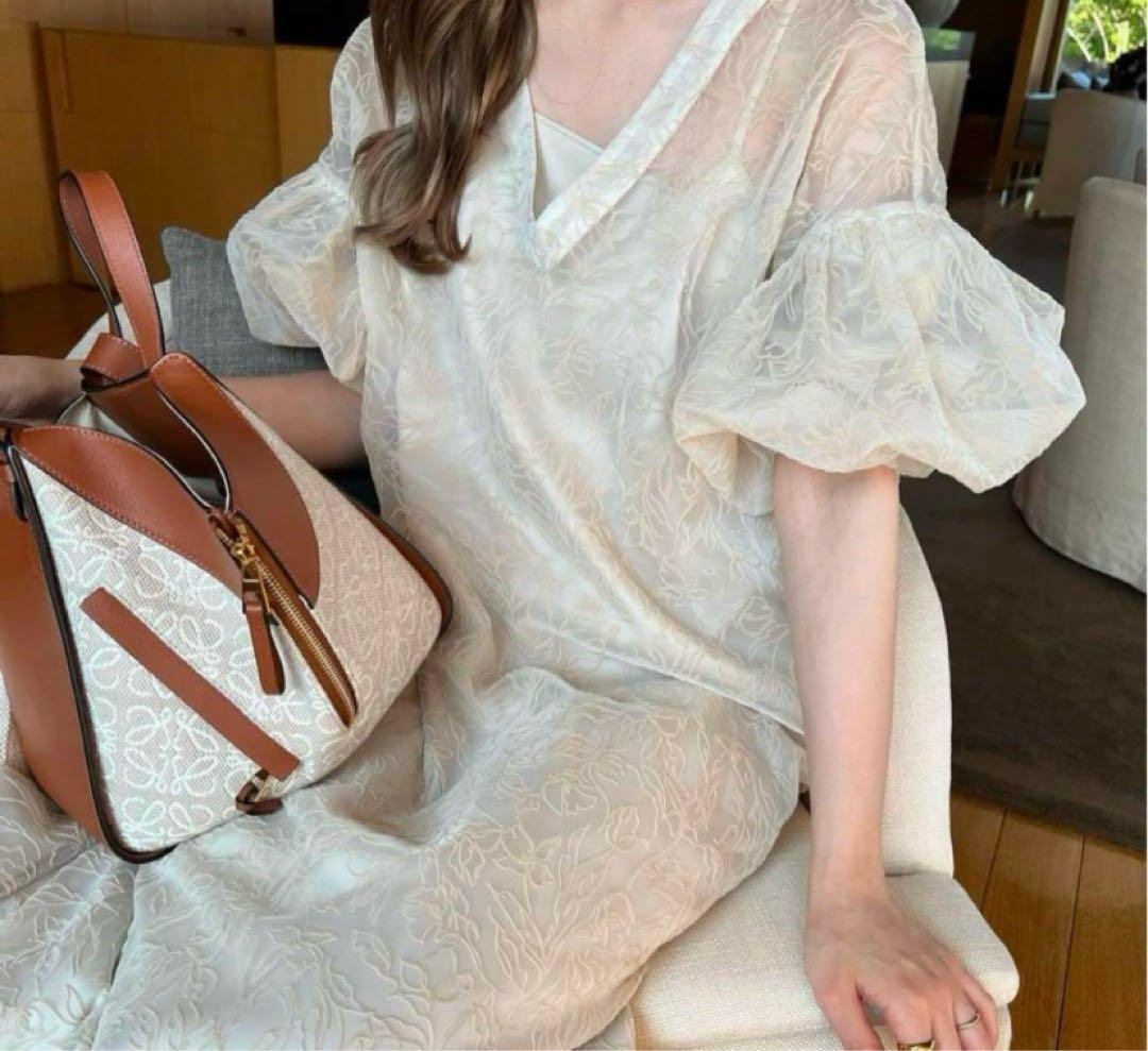 Acka ロングワンピース　花柄