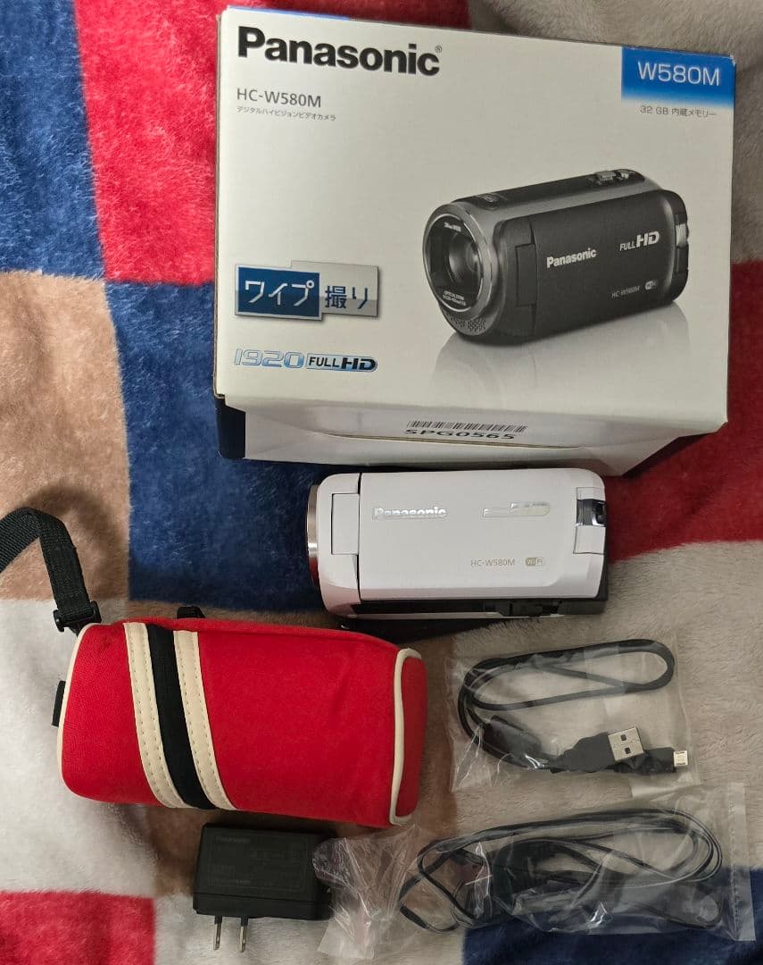 パナソニック ビデオカメラ panasonic HC-W580M　ケース付