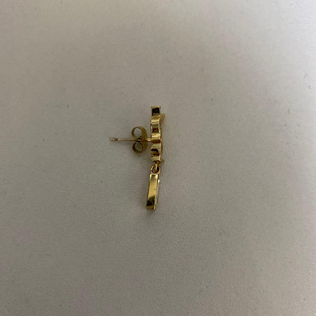 カサンドラ シングル イヤリング（メタル＆ラインストーン）