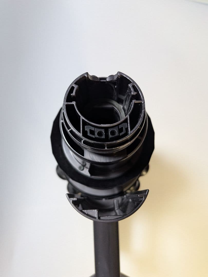 ba169　ダイソン　SV14　本体のみ　動作品　分解洗浄済み