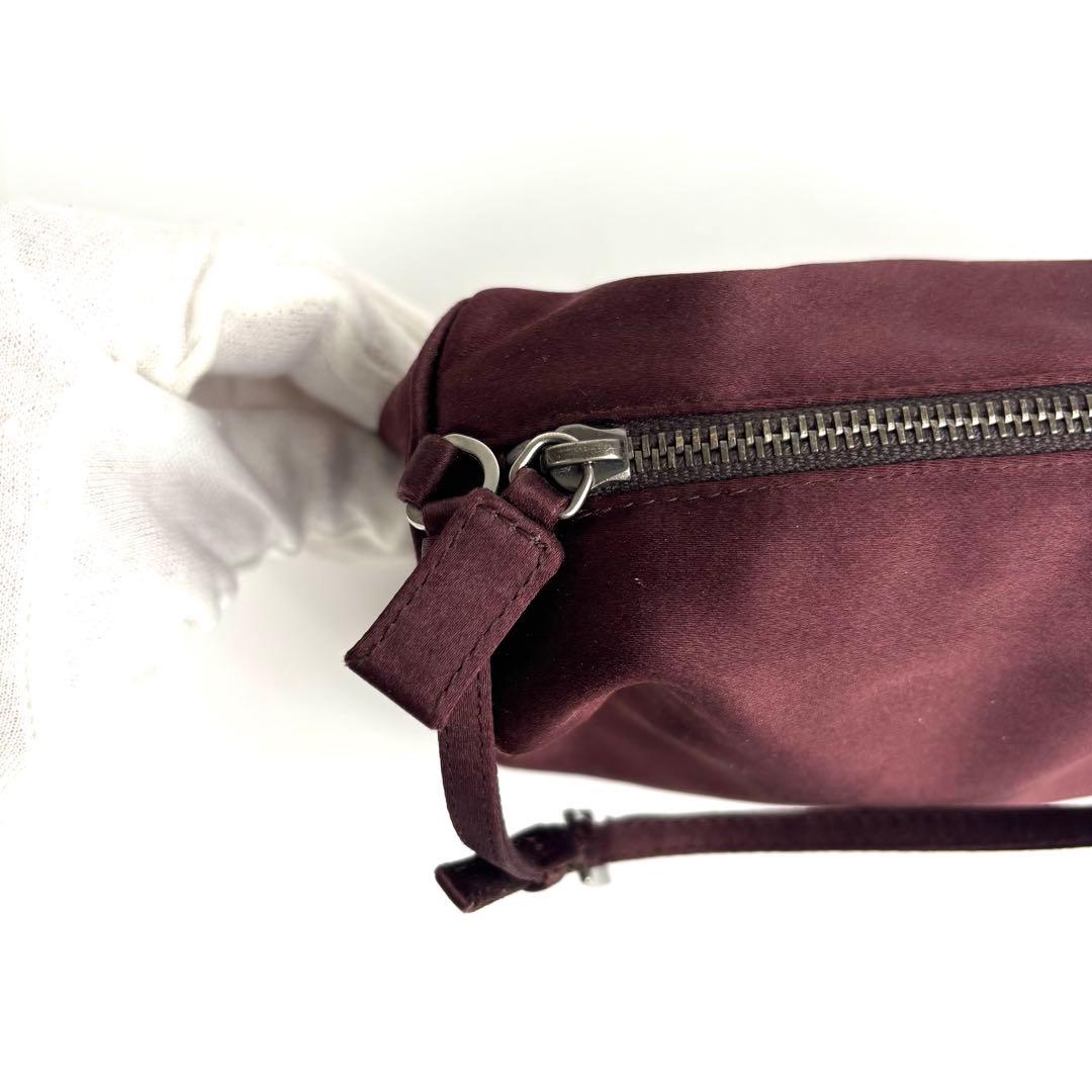 未使用に近い PRADA プラダ サテン アクセサリーポーチ ハンドバッグ