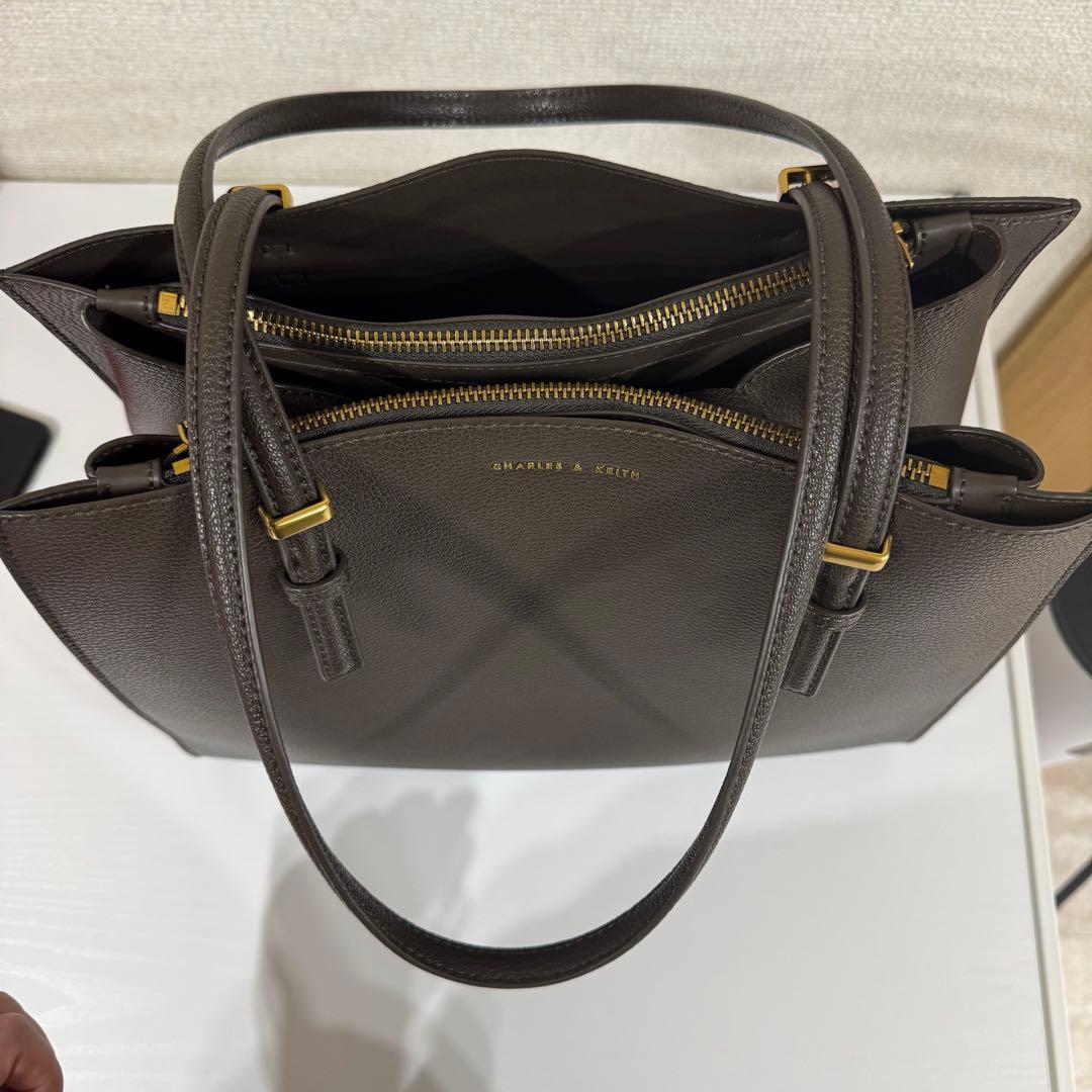 CHARLES & KEITH チャールズアンドキース　バッグ　ビジネスバッグ