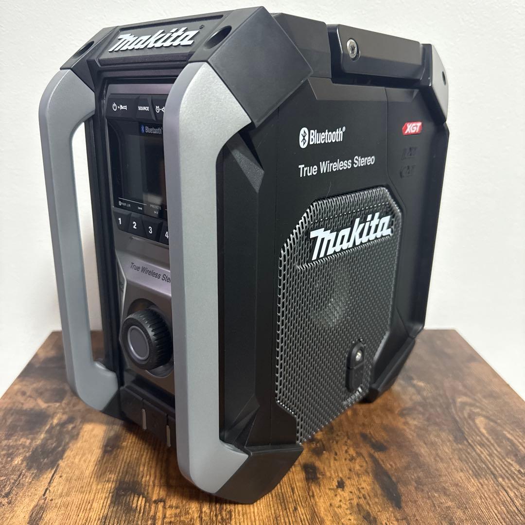マキタ　ラジオMR005G