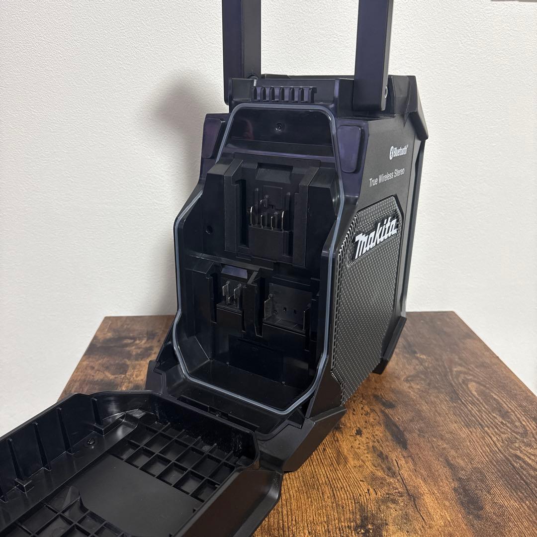 マキタ　ラジオMR005G