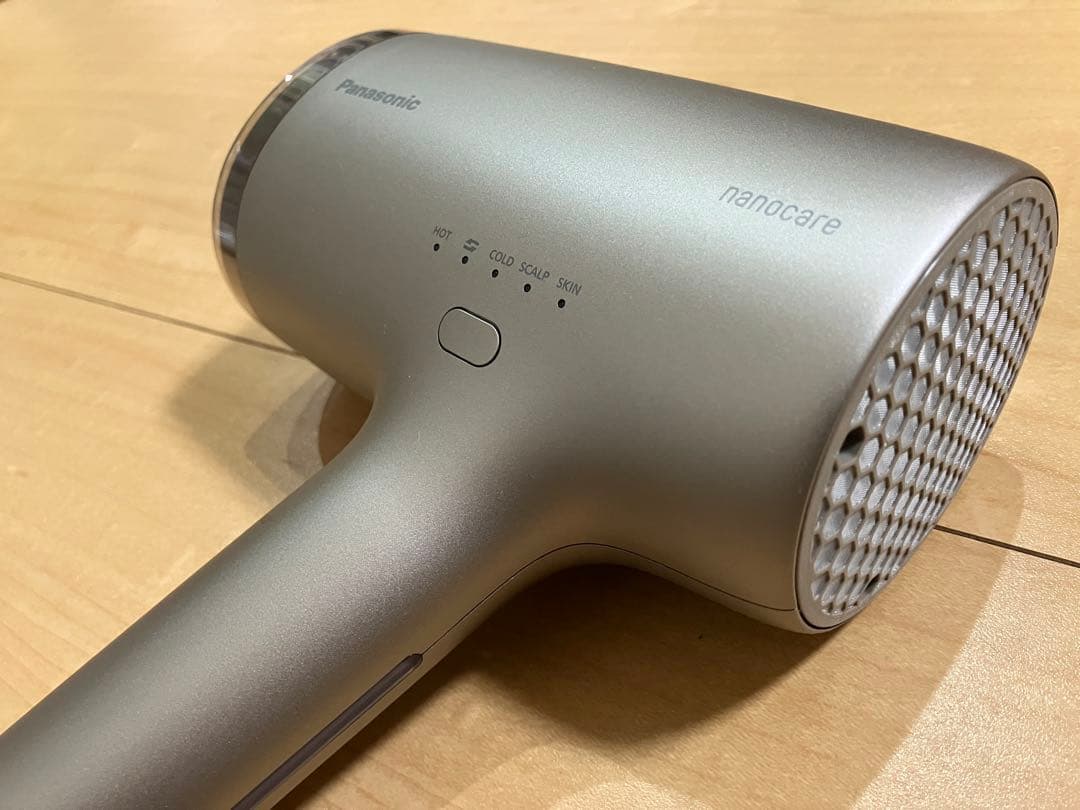 【最新モデル／ダメージケア】パナソニック ナノケア EH-NA9M｜ほぼ未使用