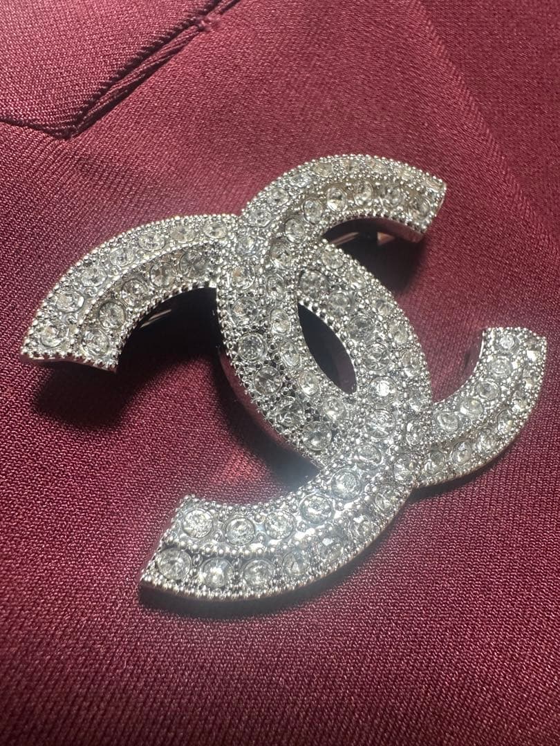 CHANEL CCロゴ ブローチ シルバー ラインストーン