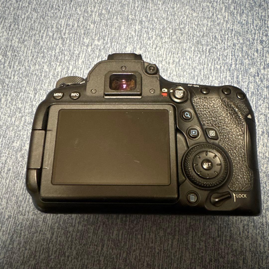 Canon EOS 6D MarkⅡ 本体