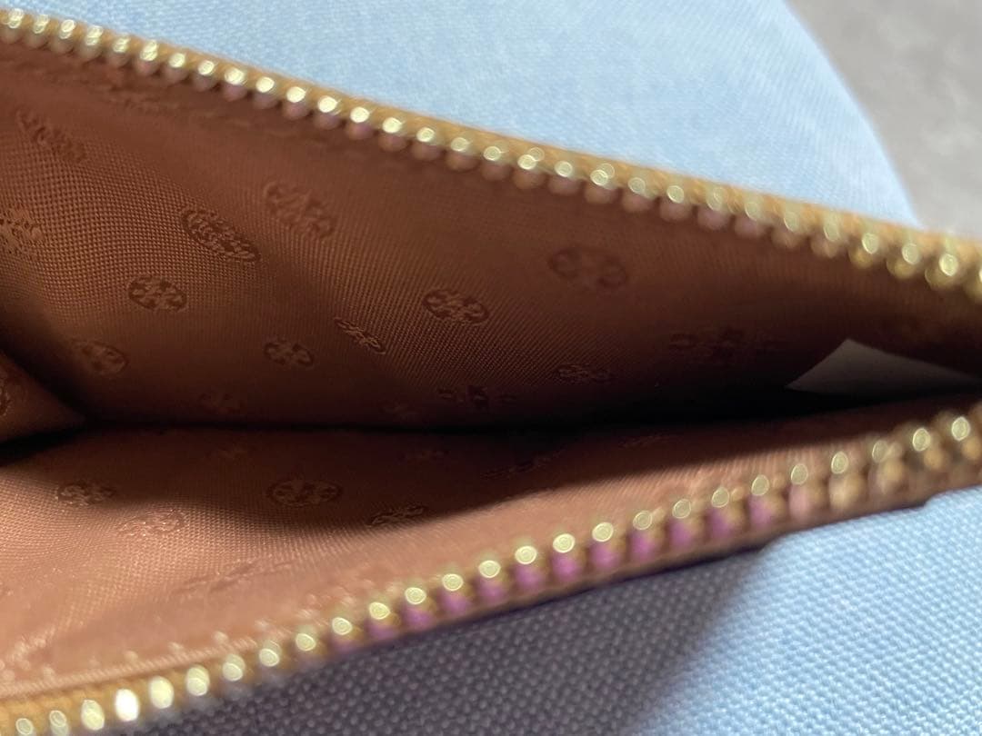 トリーバーチTORY BURCH EMERSON ZIP CARD CASE