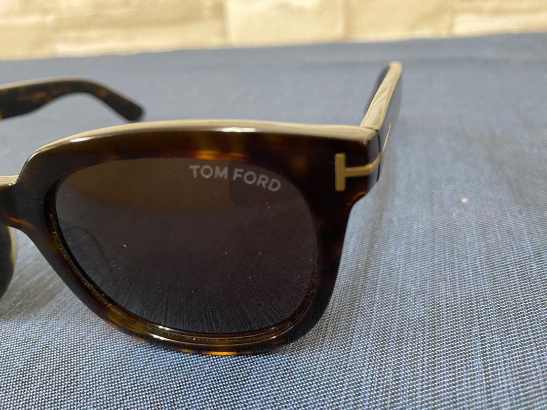 TOM FORD サングラス TF211 トムフォード