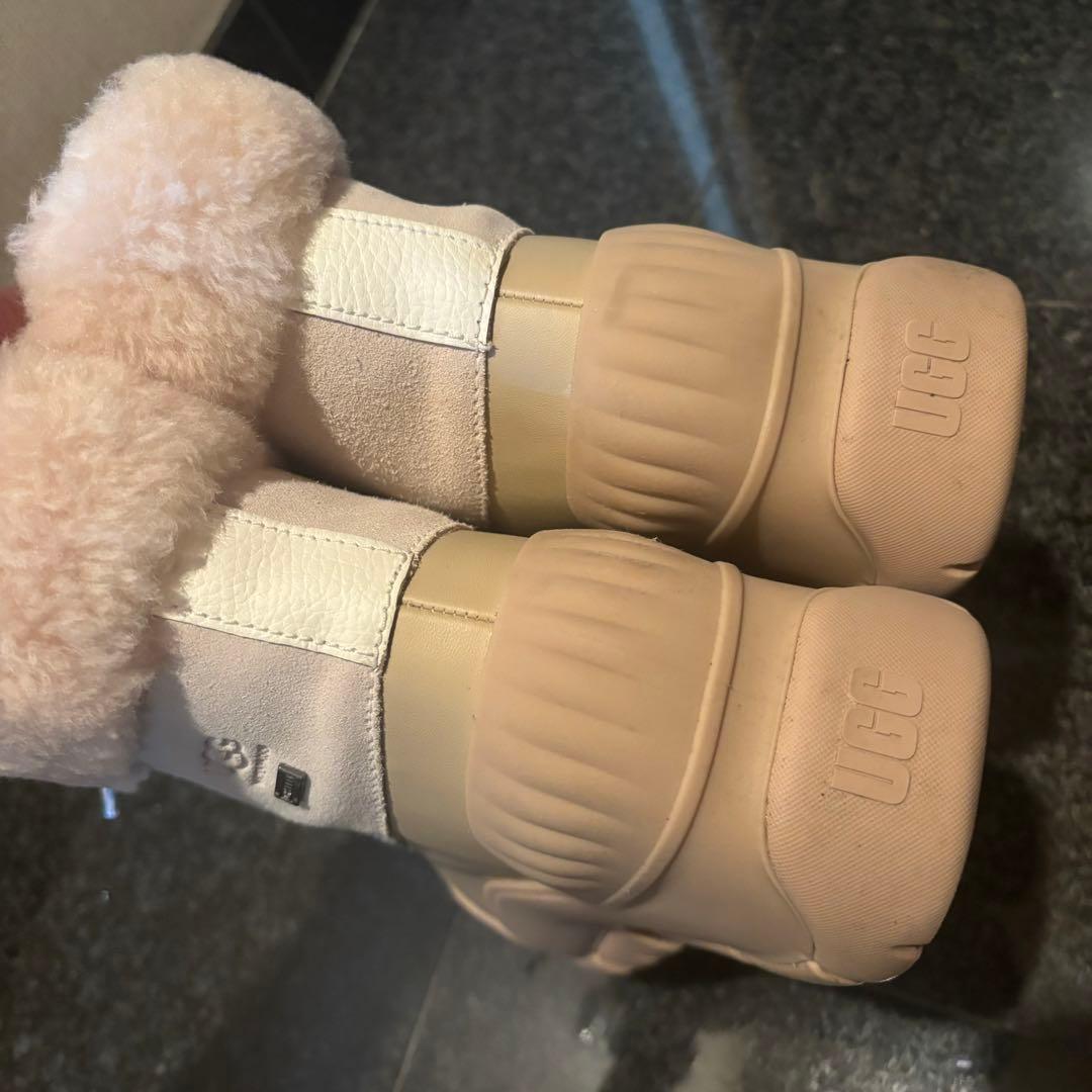【green】UGG アディロームハイカー