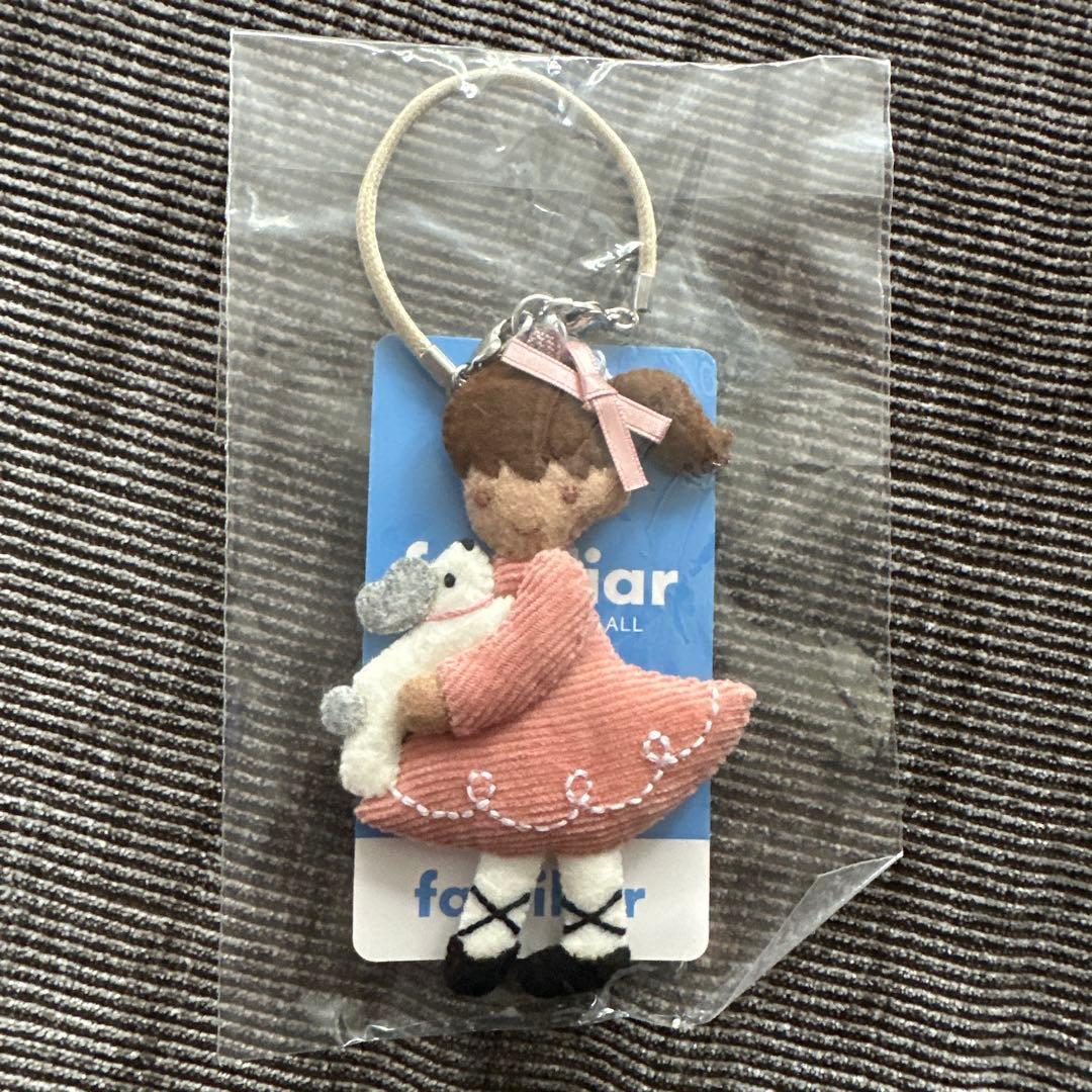 レア⭐︎新品未使用ファミリア　女の子チャーム