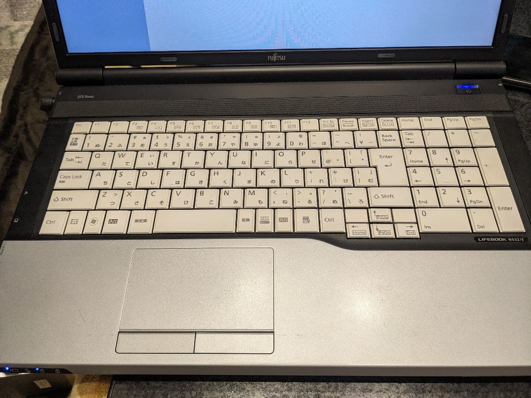 富士通 LIFEBOOK N532/E 稼動品 i7交換済み