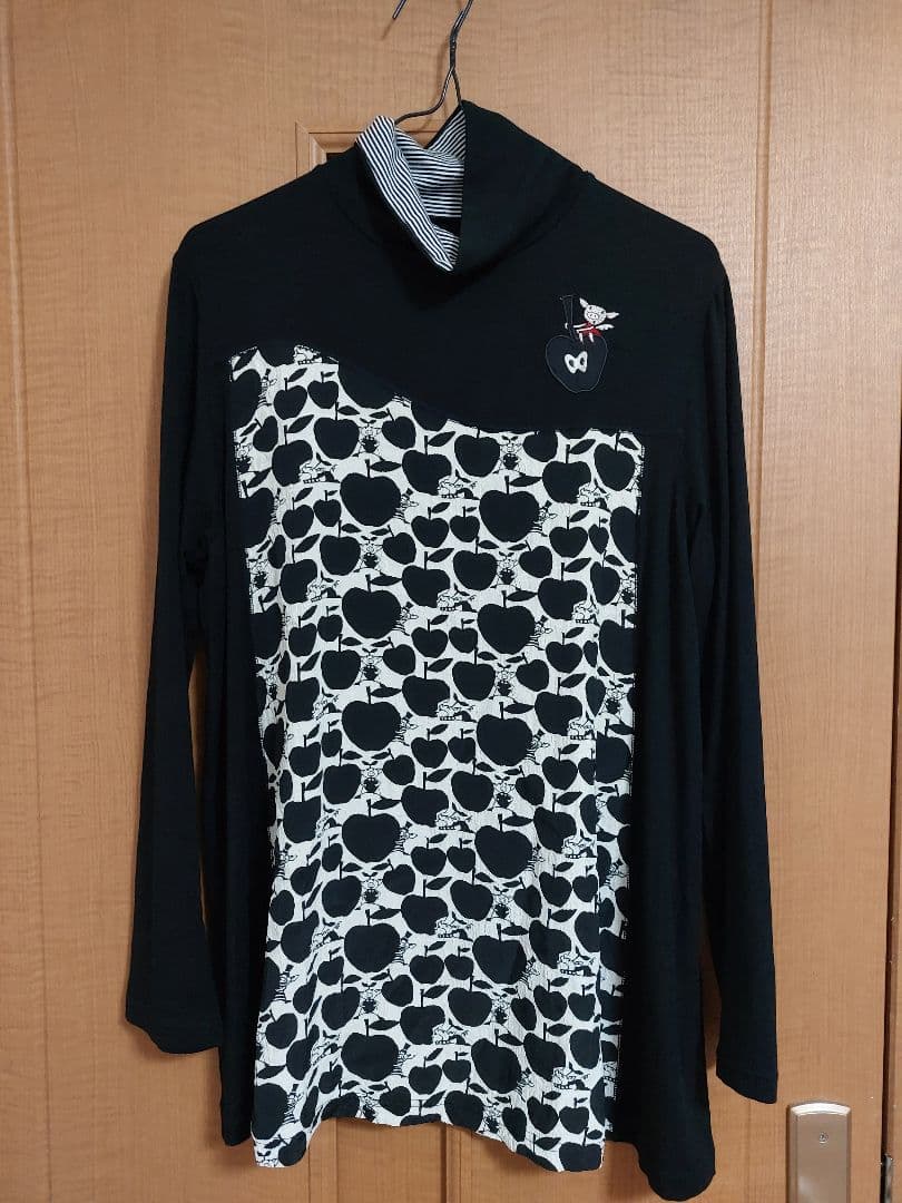 アルベロベロ長袖トップス