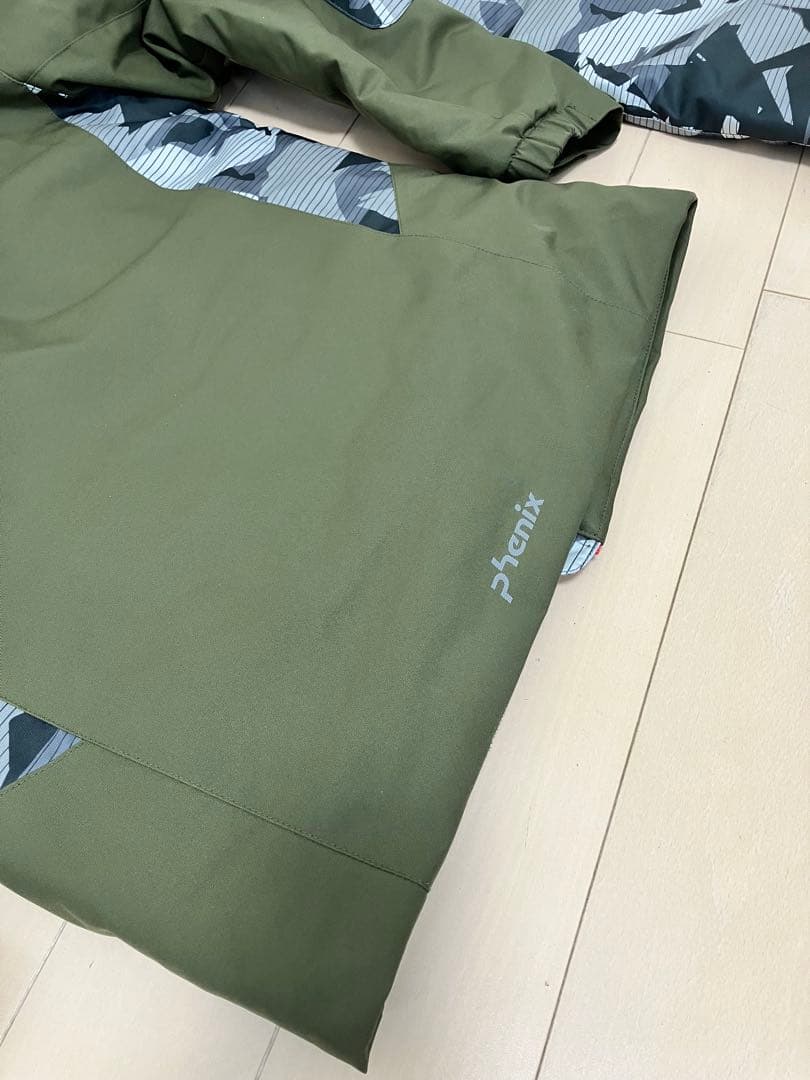 PHENIX フェニックス　スノーボードウェア　150cm 上下セット！