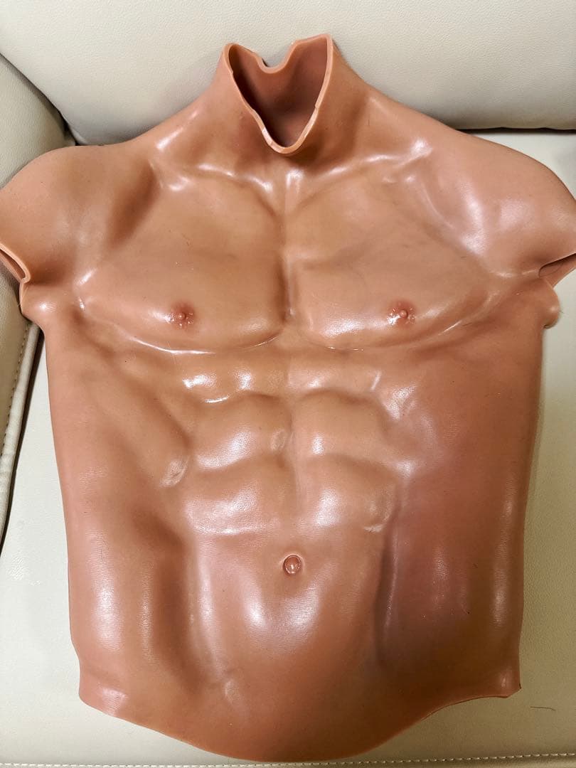 HUWAHUWA製　筋肉スーツ　シリコン　コスプレ　褐色