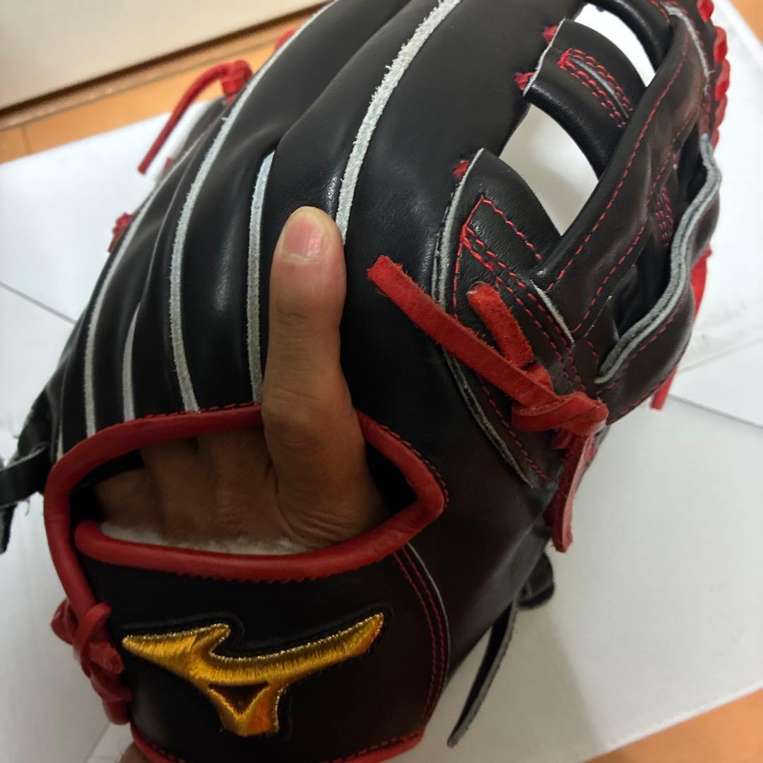 軟式用ミズノプロ　ライリー型 サイズ11黒/赤