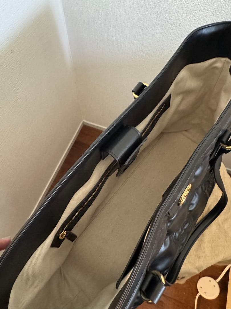 GUCCI グッチ OPHIDIA GGマトラッセ ミディアムトート レザー 黒