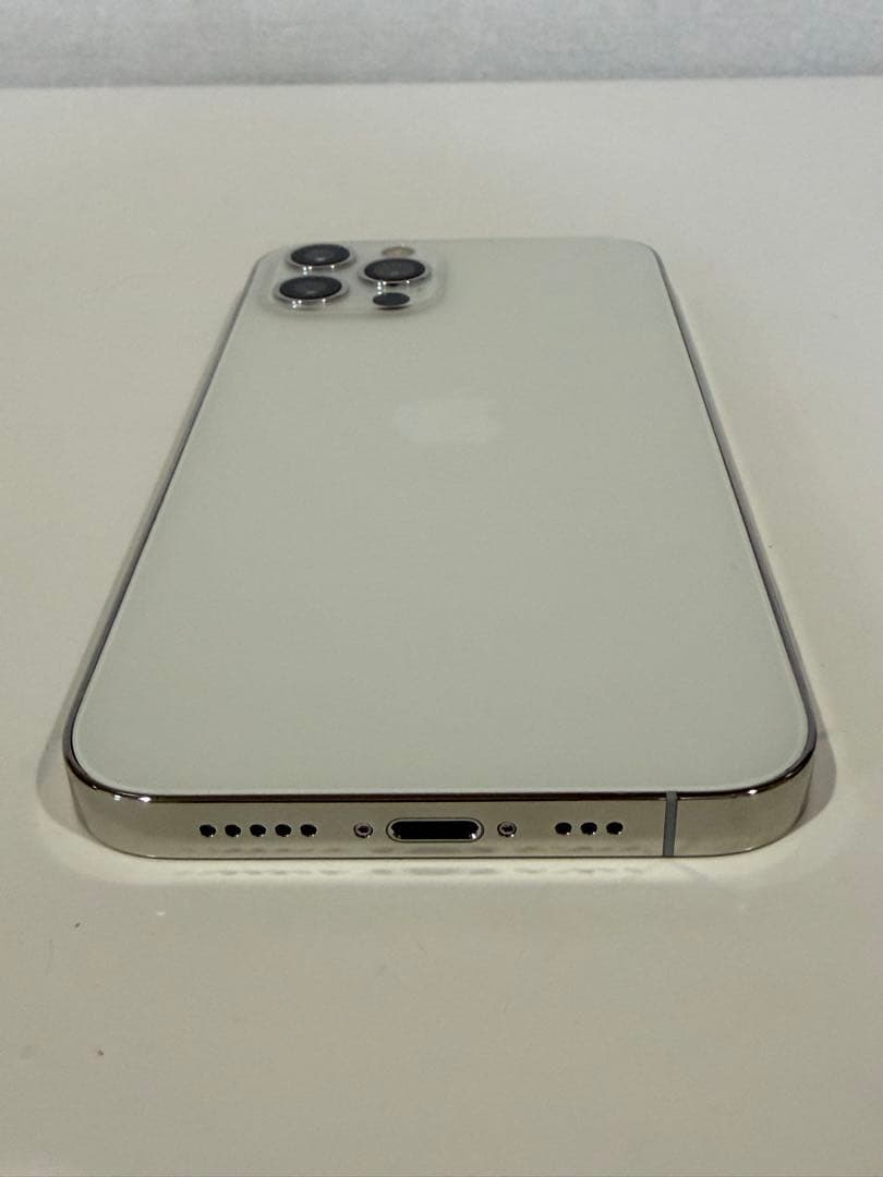 （はっちゃん）iPhone12Pro 128GB 容量100%