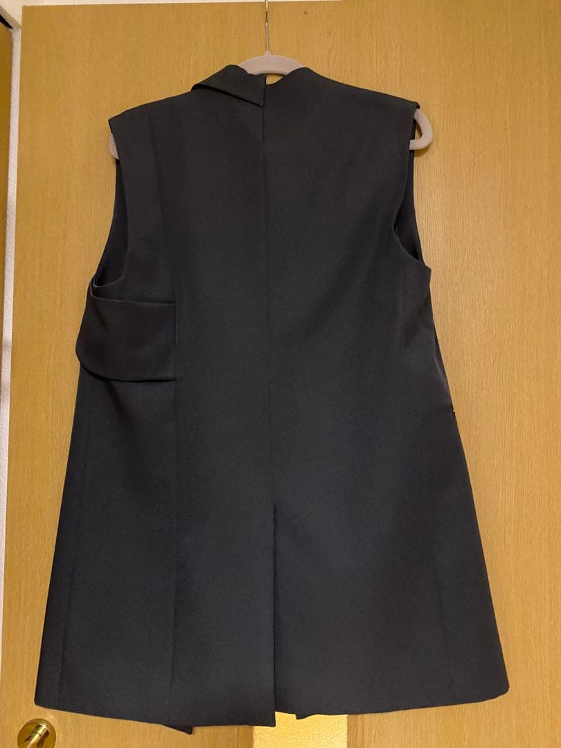 2/10より値上げ　United Tokyo ジレ グレー