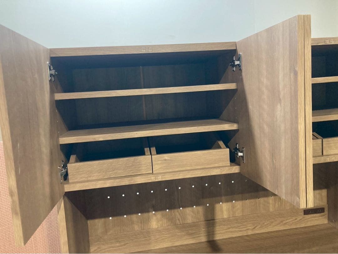 送料込み　木目調食器棚 キッチンボード 幅120 LOWYA(TPS4878）