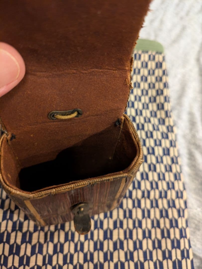 希少！江戸　明治期　煙草入れ　小物入れ　骨董　竹細工　根付