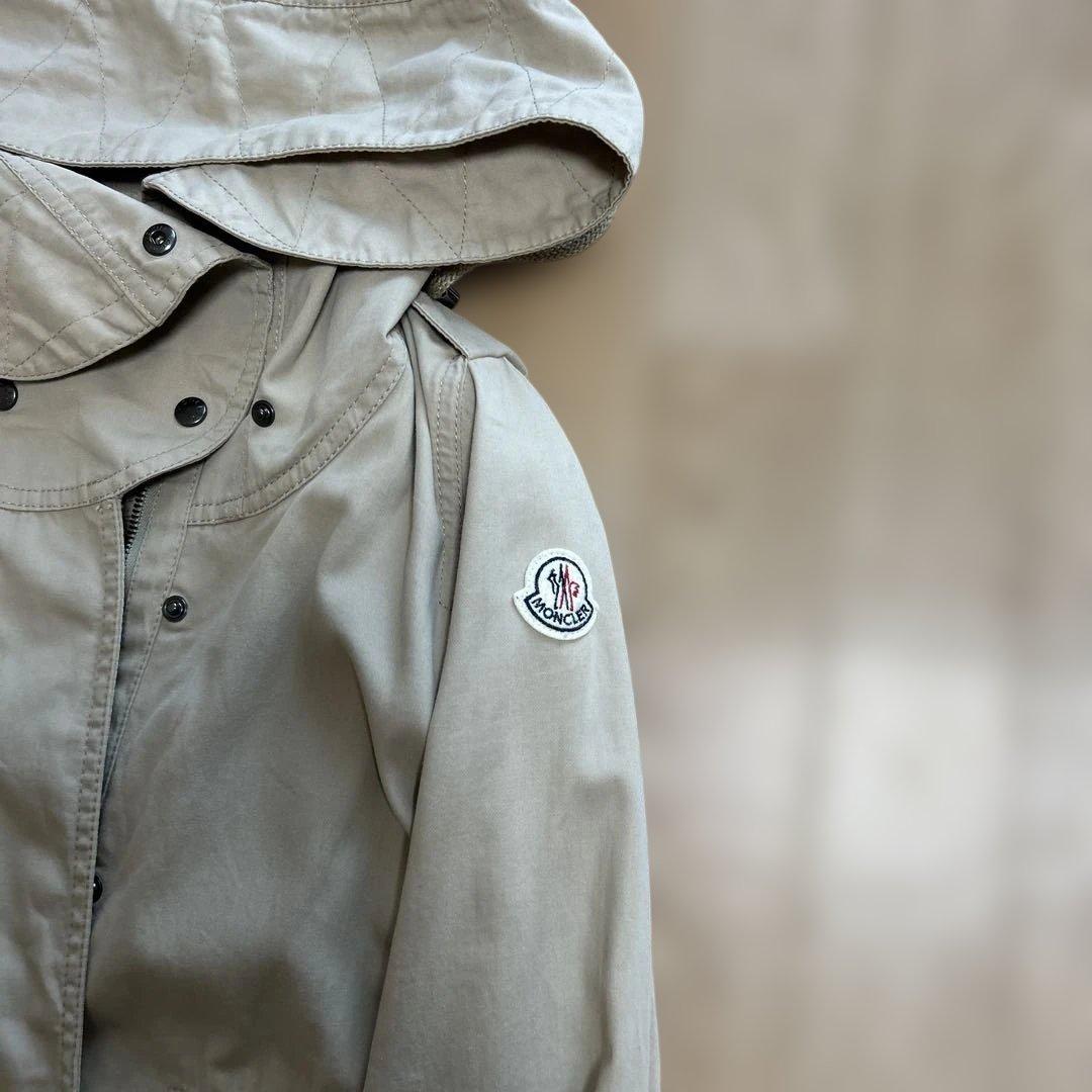 どり　モンクレール　モッズコート　ダウンインナー付きコート