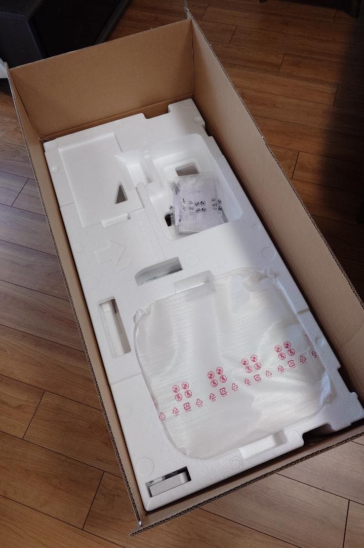 ほぼ新品／LG Smart Monitor Swing Stand STA32F