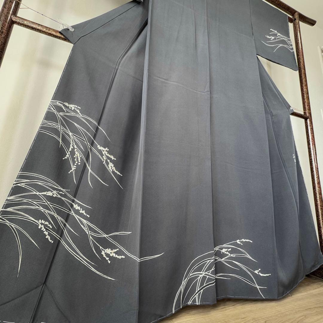 しつけ付き　正絹　袷　現代　広襟　訪問着　着物　165 二代目　山田栄一　紺　青