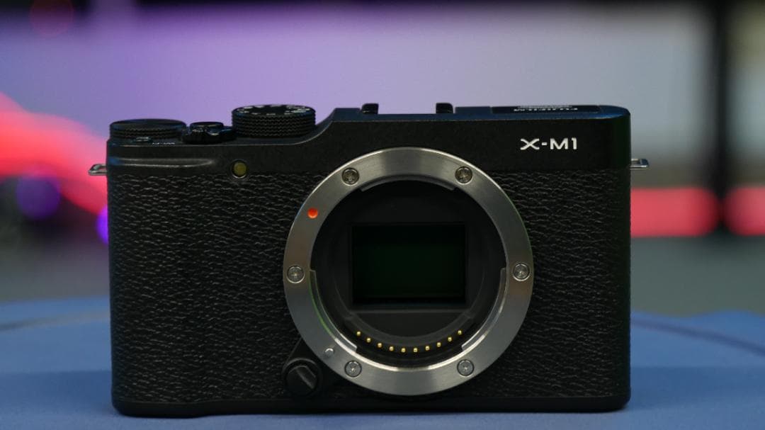 超美品 FUJIFILM X-M1 16-50mmレンズキット 箱・付属品あり