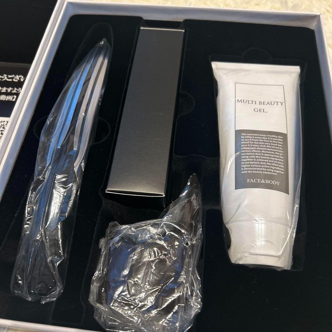 PYR KNIGHT パイラナイト　フェイスケア　ボディケア　たるみ　ゆるみ