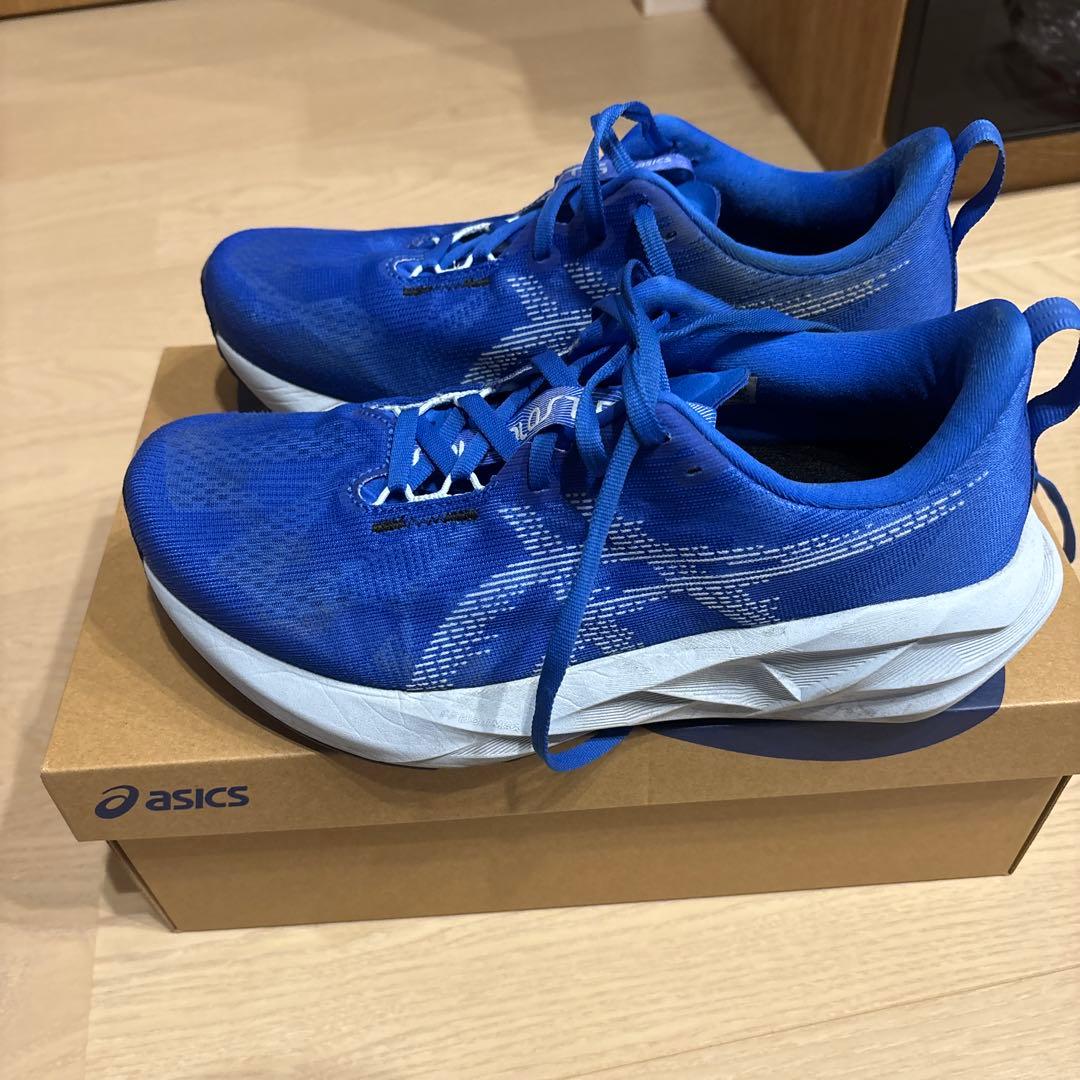 アシックス　ノヴァブラスト５