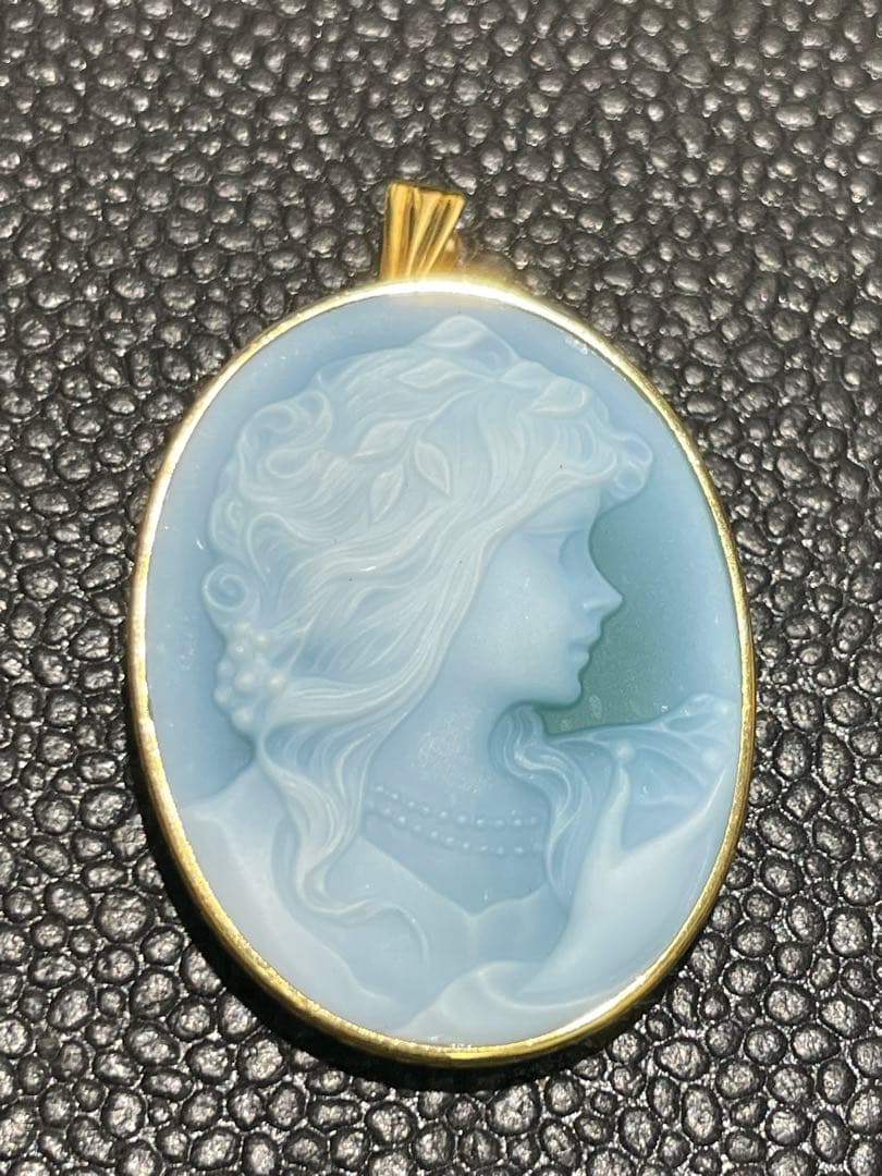 最低値段18k，カメオペンダントトップとブローチ、両用7.6g