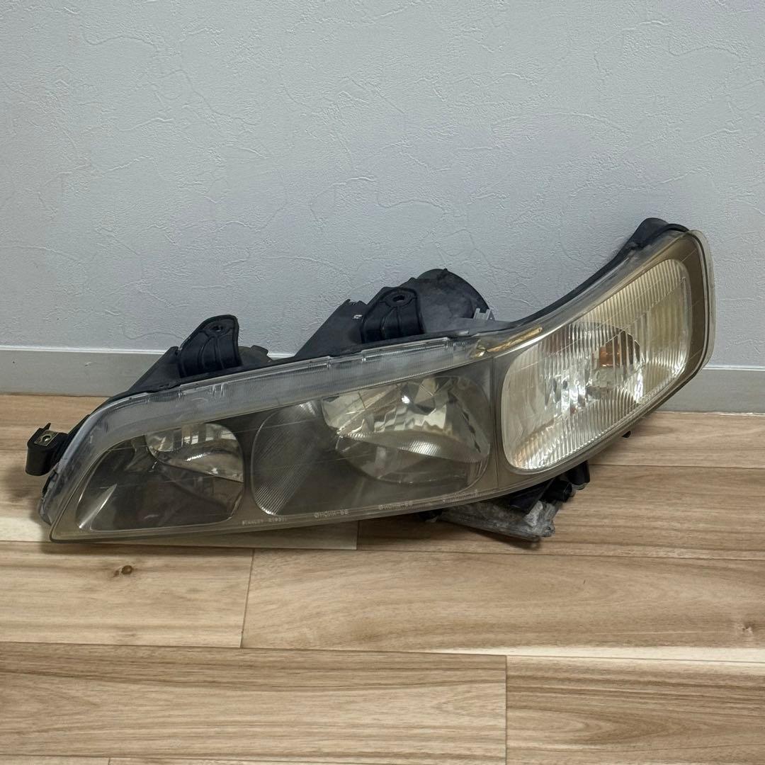 CH9 アコードワゴン　ヘッドライト　左右