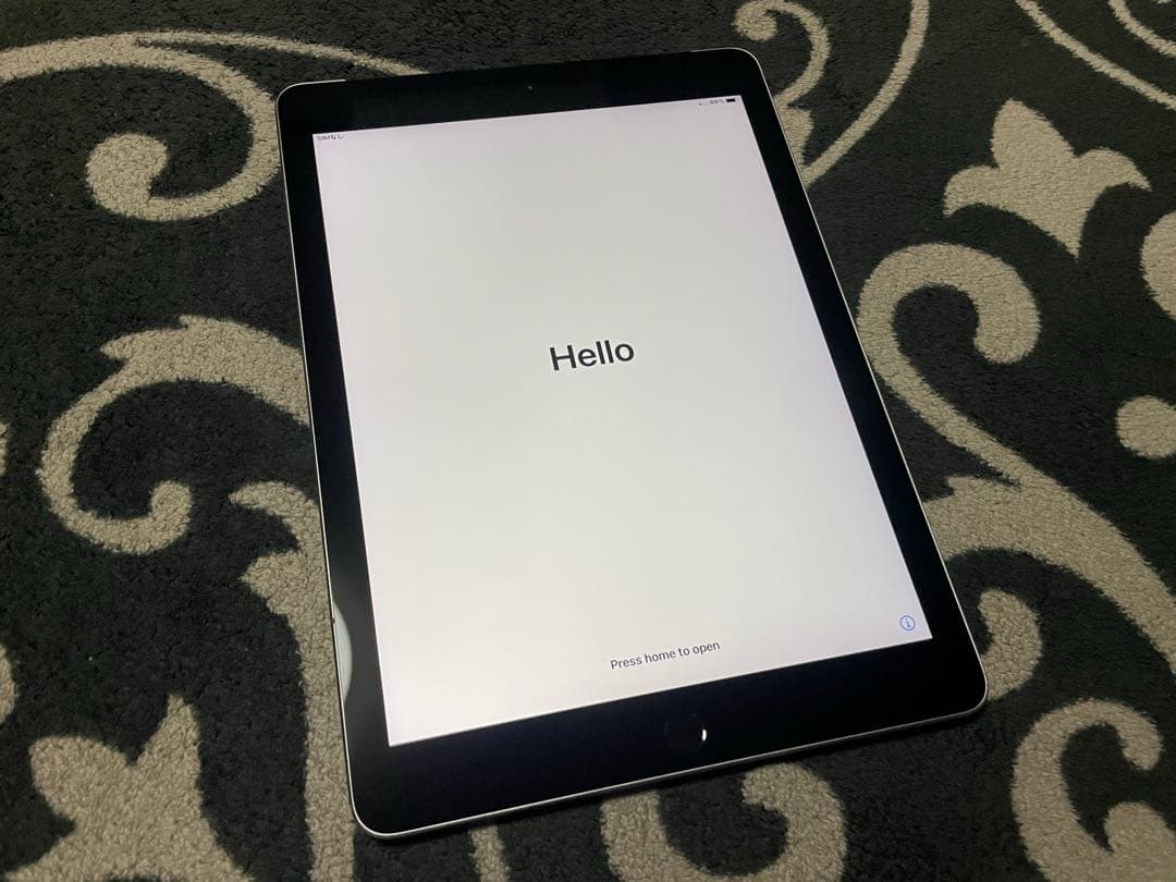 iPad 第6世代　32GB WiFiモデル