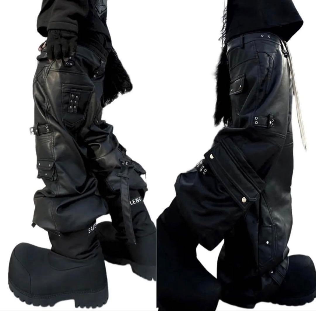 cozy worldwide レザーパンツ　Sサイズ