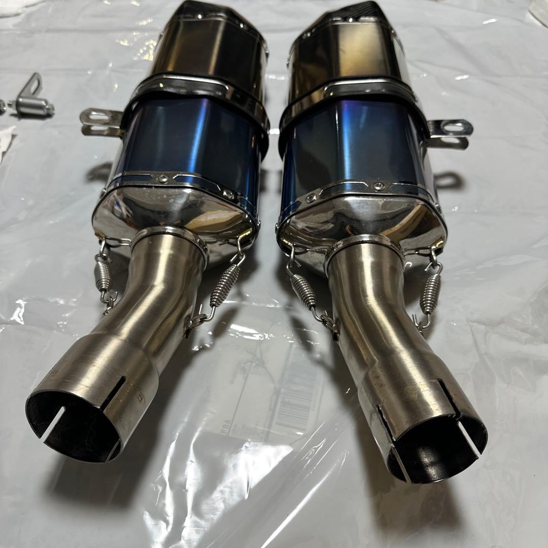 LCI PARTS デュアルテールマフラー送料込み 最終値下げになります。