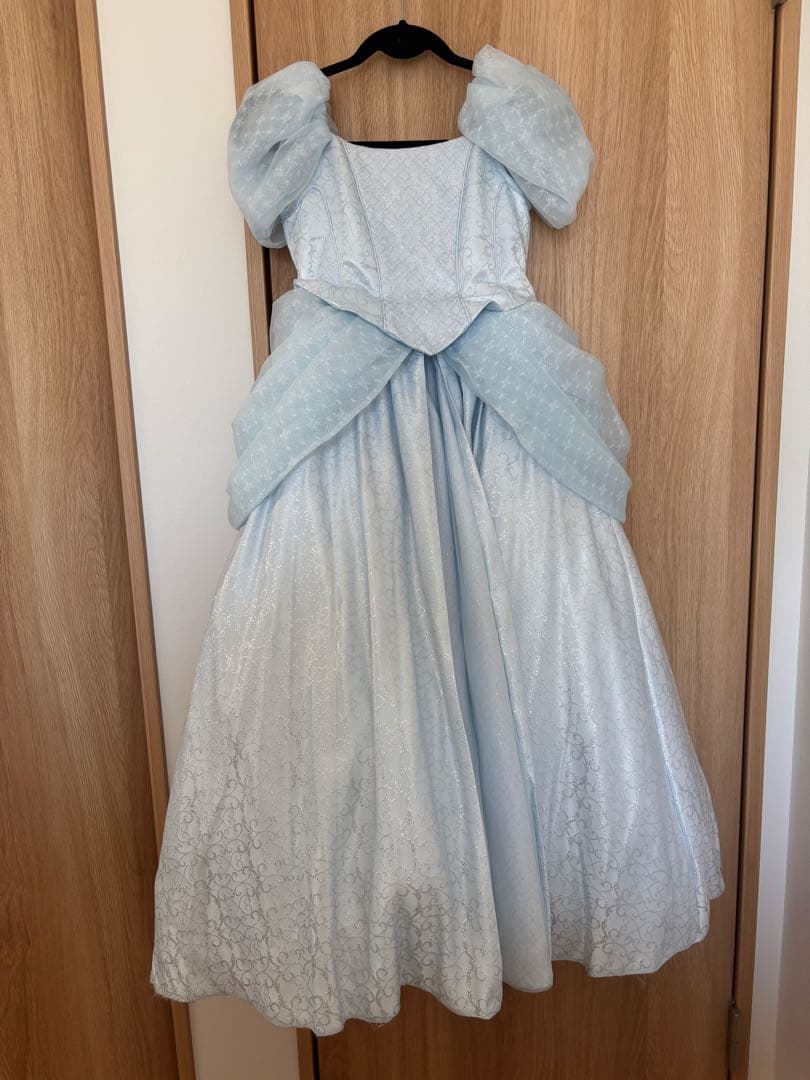 ビビディバビディブティック　シンデレラプレミアムドレス　140 小物付