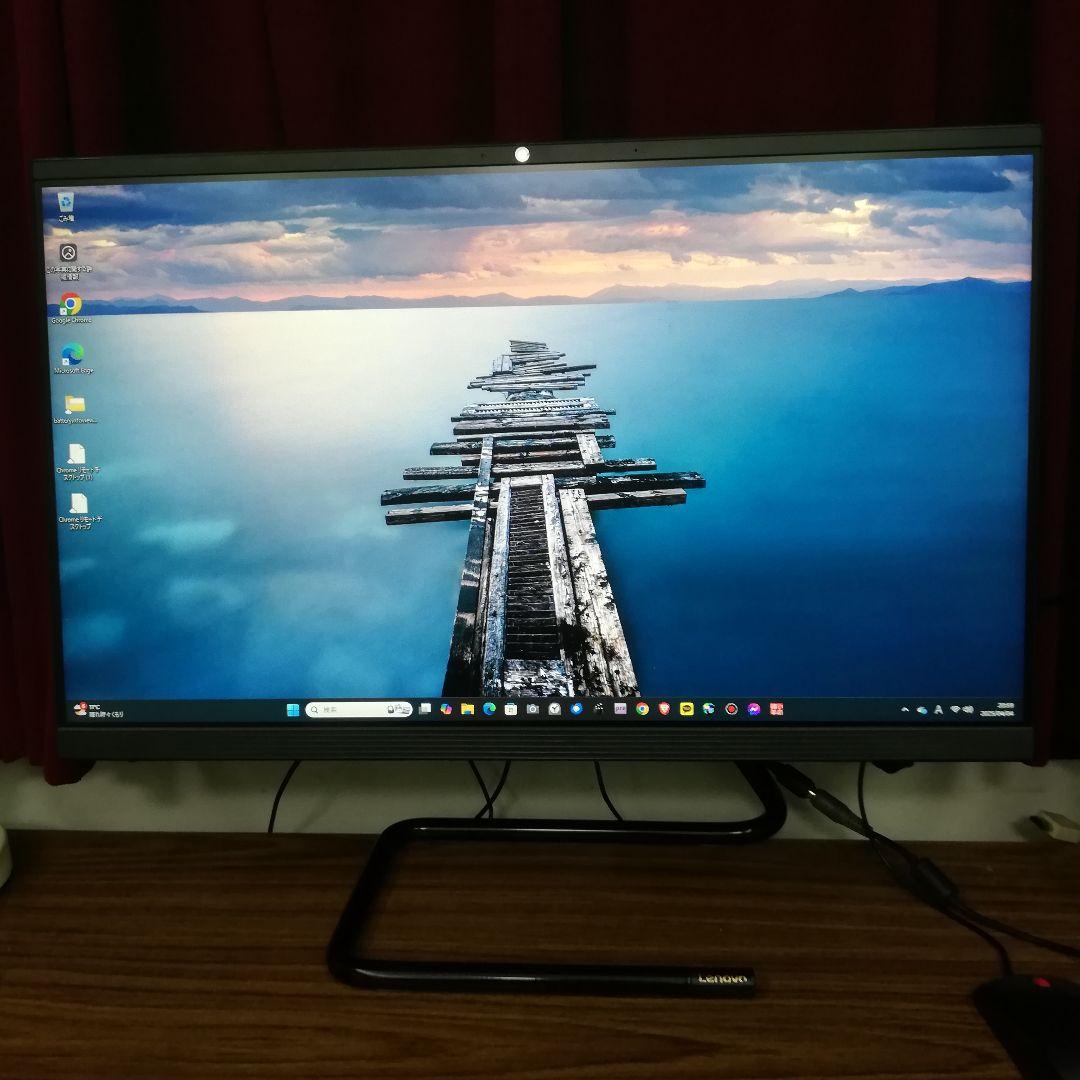 レノボ　24インチ一体型PC　Core i5 塔載　SSD256GB　メモリ8G