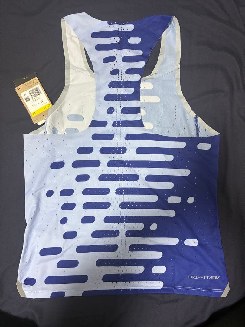 NIKE エアロスイフト　シングレット　Ｓサイズ