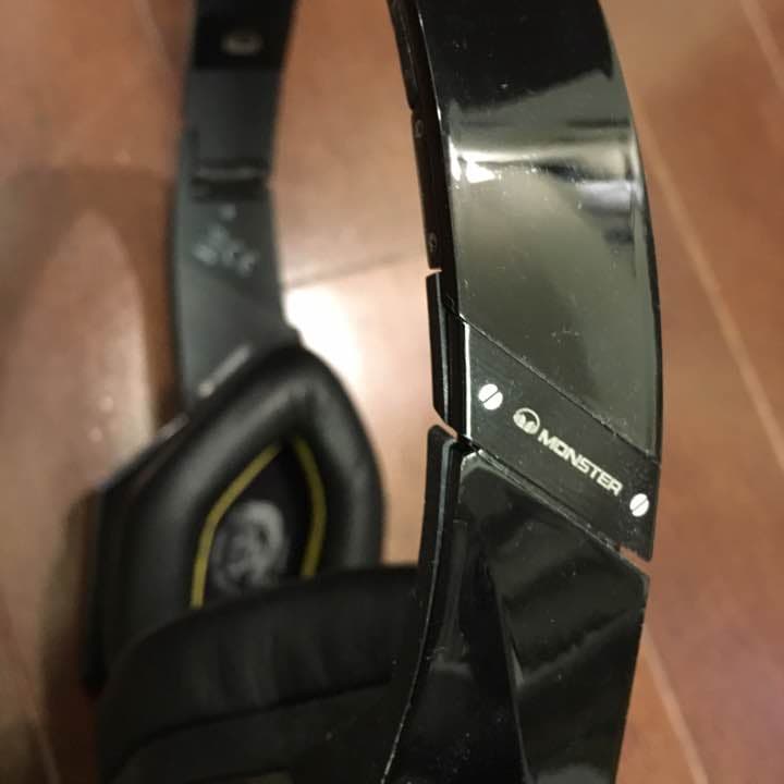 ヘッドホン DIESEL×monster