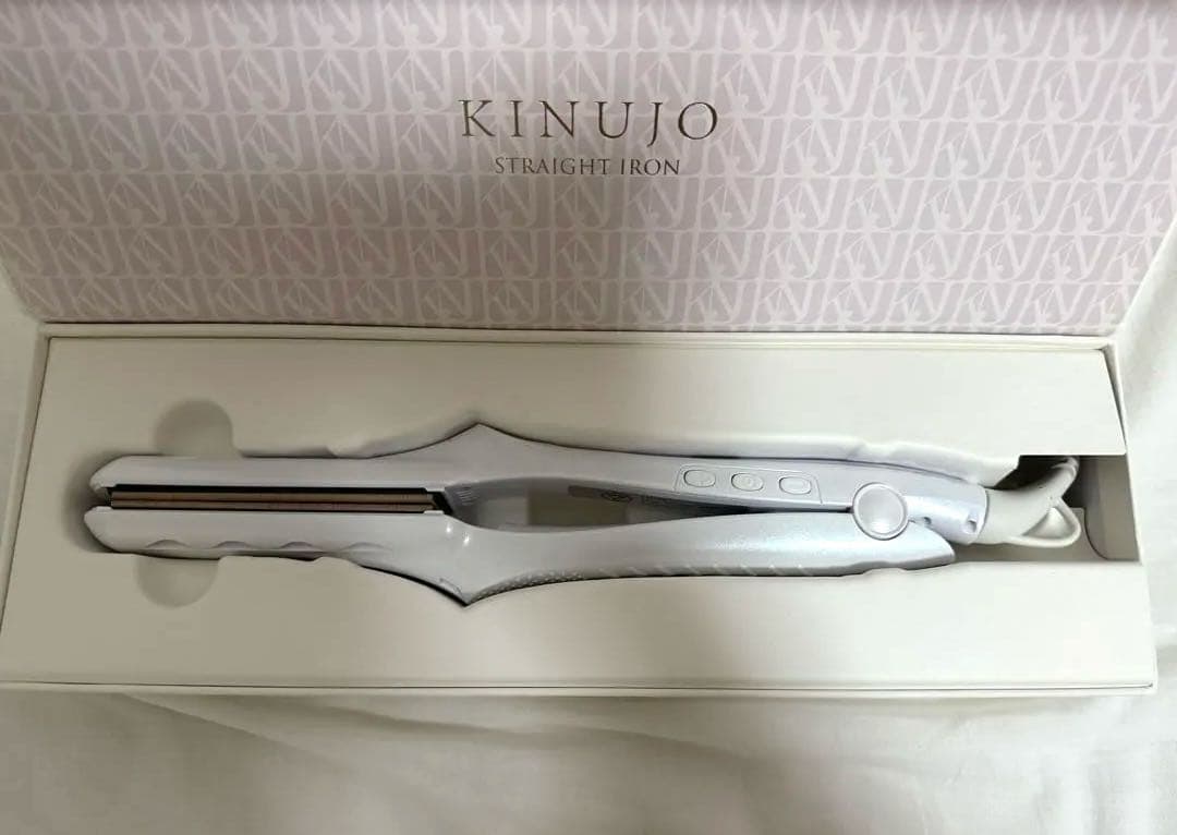 【未使用・新品】KINUJOストレートアイロン IM25 ホワイト 取扱説明書付