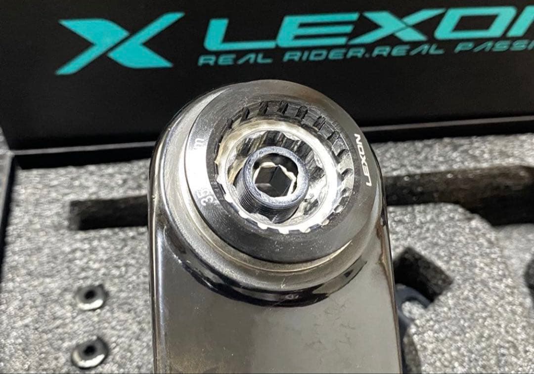 【美品】LEXON R2 カーボンクランク 167.5mm 24mm軸