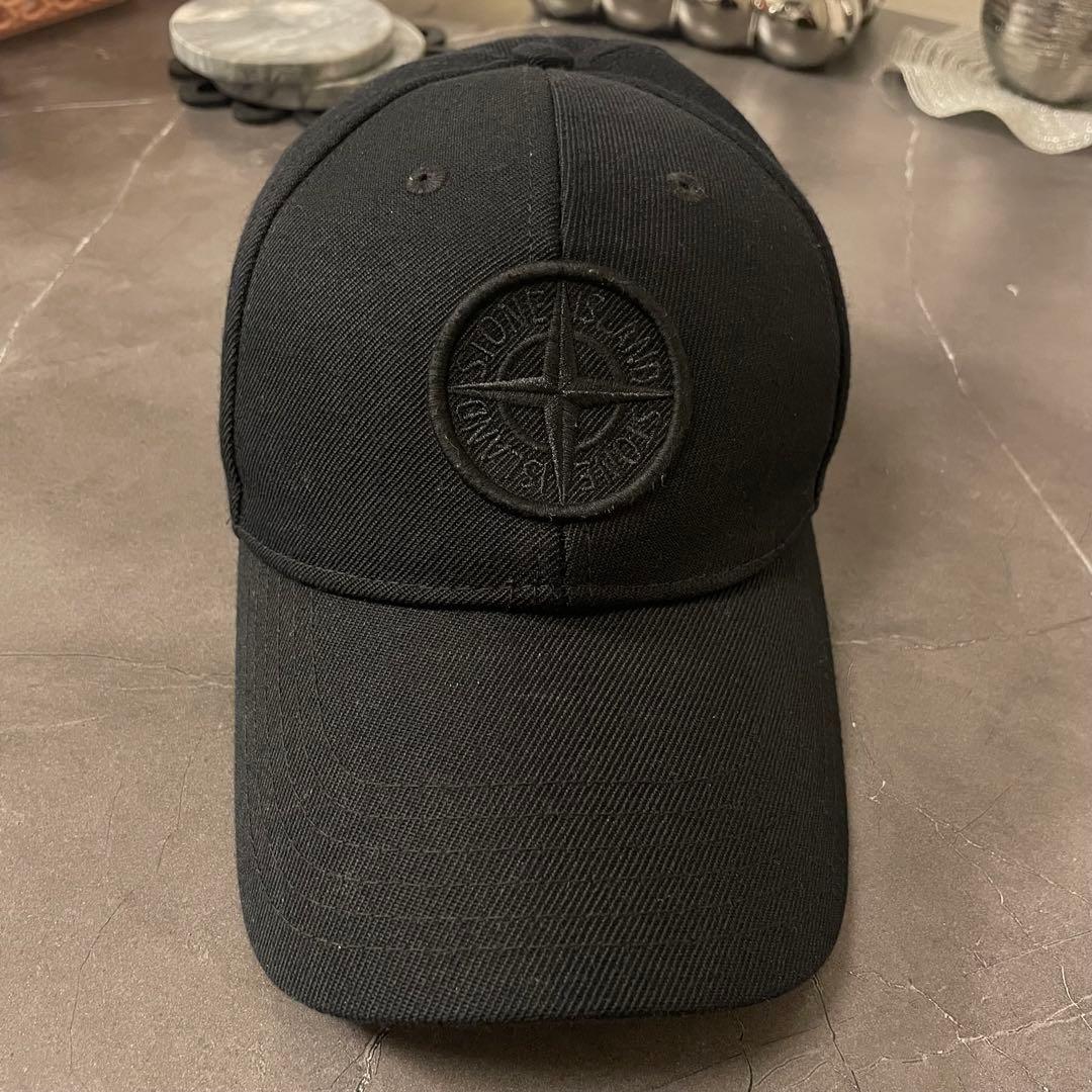 STONE  ストーンアイランド　キャップ　黒　ブラック　刺繍