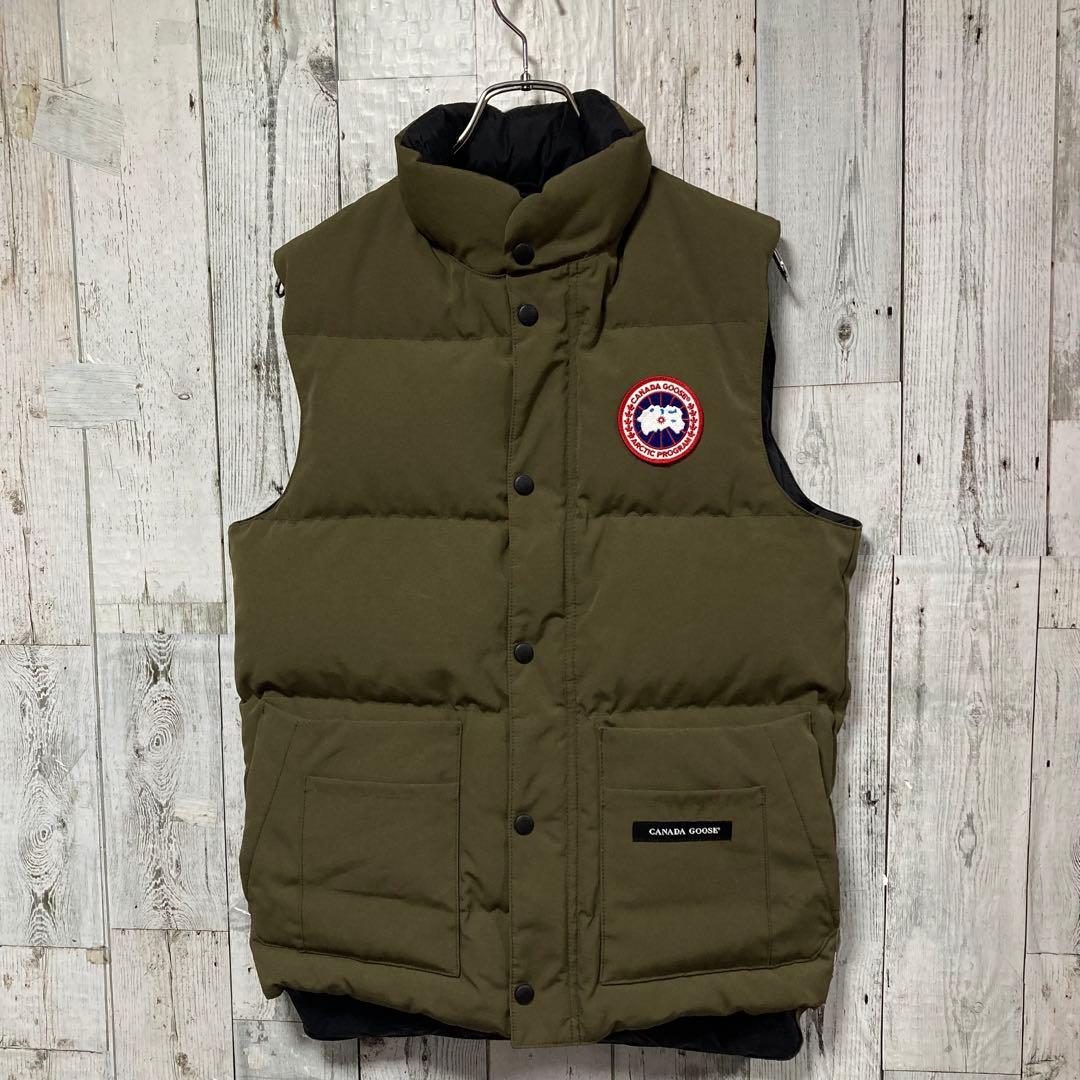 カナダグース　  XS 4125M R ダウンベスト